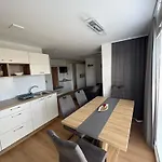 Apartma 6 Lägenhet *