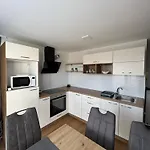 Lägenhet Apartma 6 *