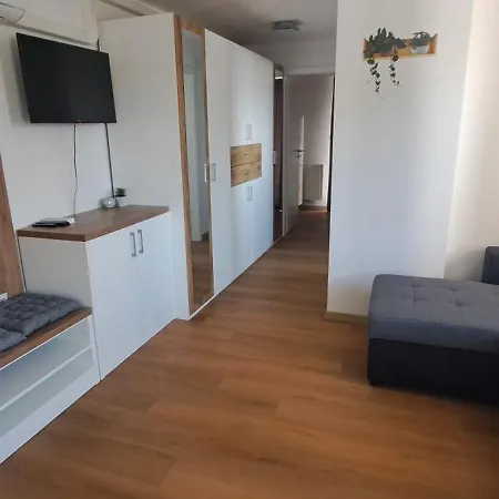 Apartma 6 Apartment *